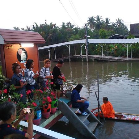 Nr Homestay Amphawa Eksteriør bilde
