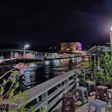 Nr Homestay Amphawa Eksteriør bilde