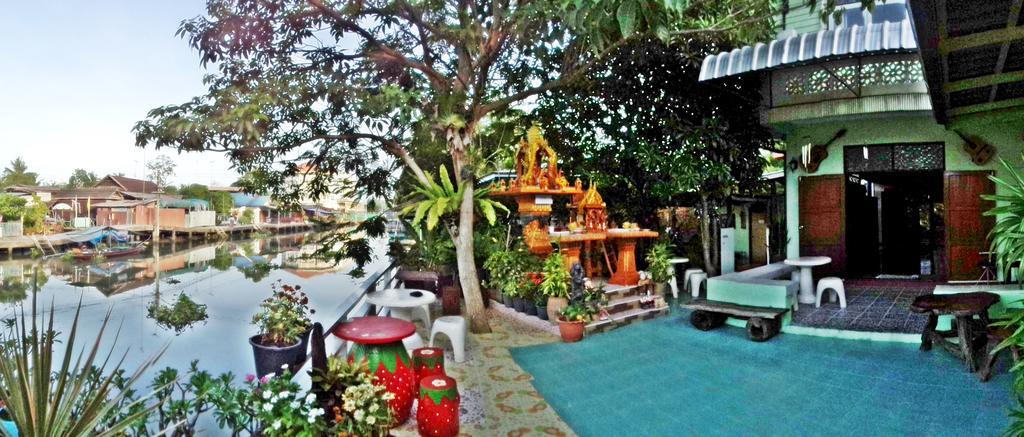 Nr Homestay Amphawa Eksteriør bilde