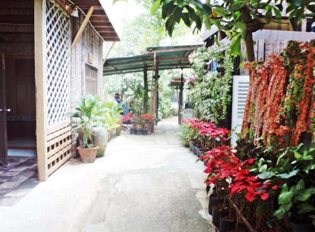 Nr Homestay Amphawa Eksteriør bilde