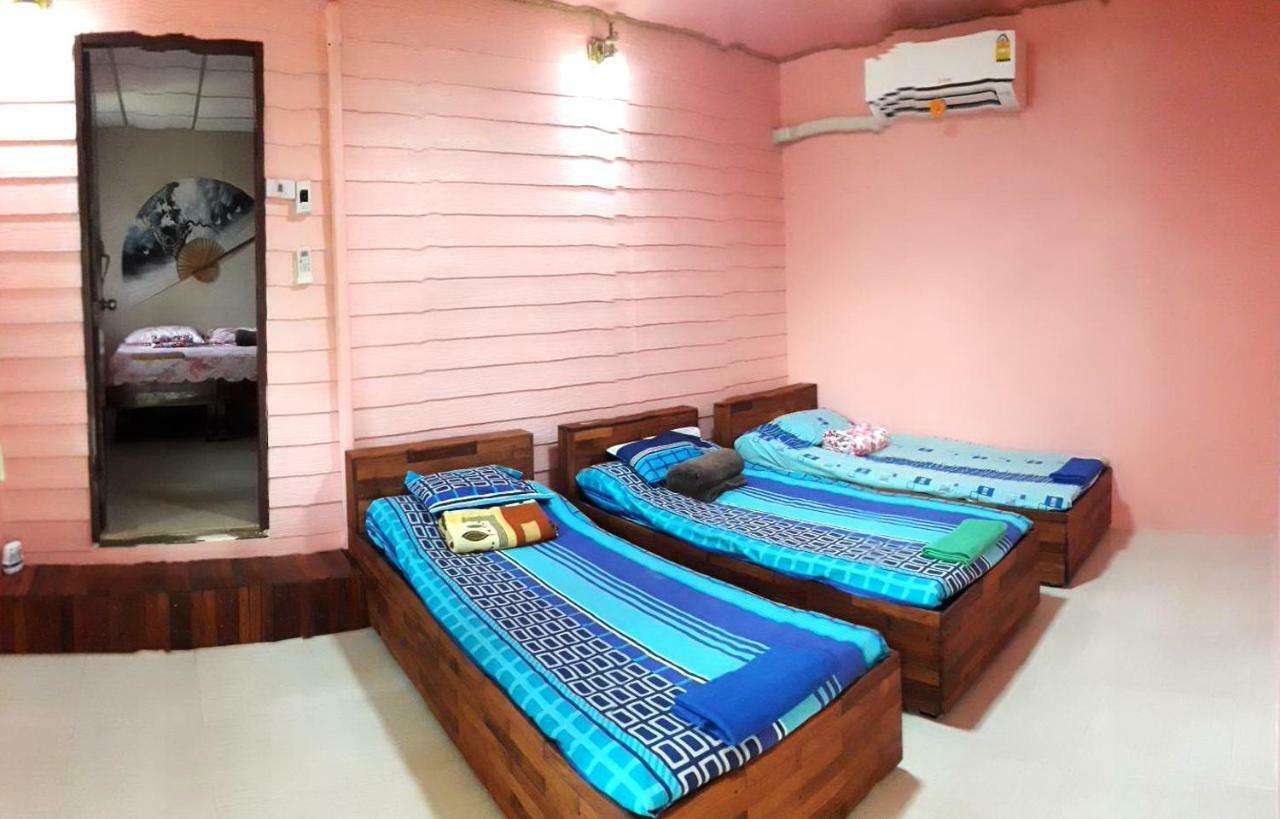 Nr Homestay Amphawa Eksteriør bilde