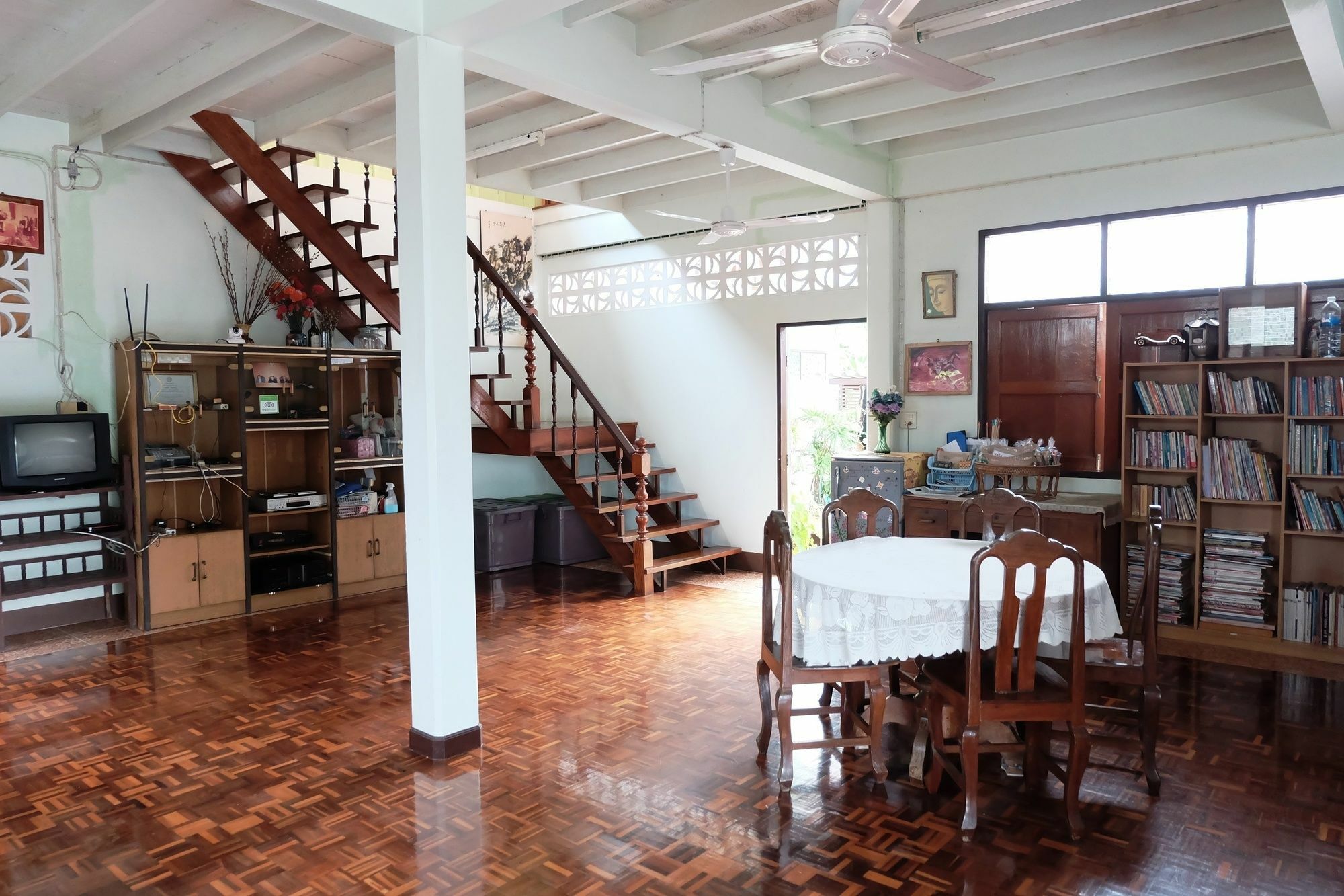 Nr Homestay Amphawa Eksteriør bilde