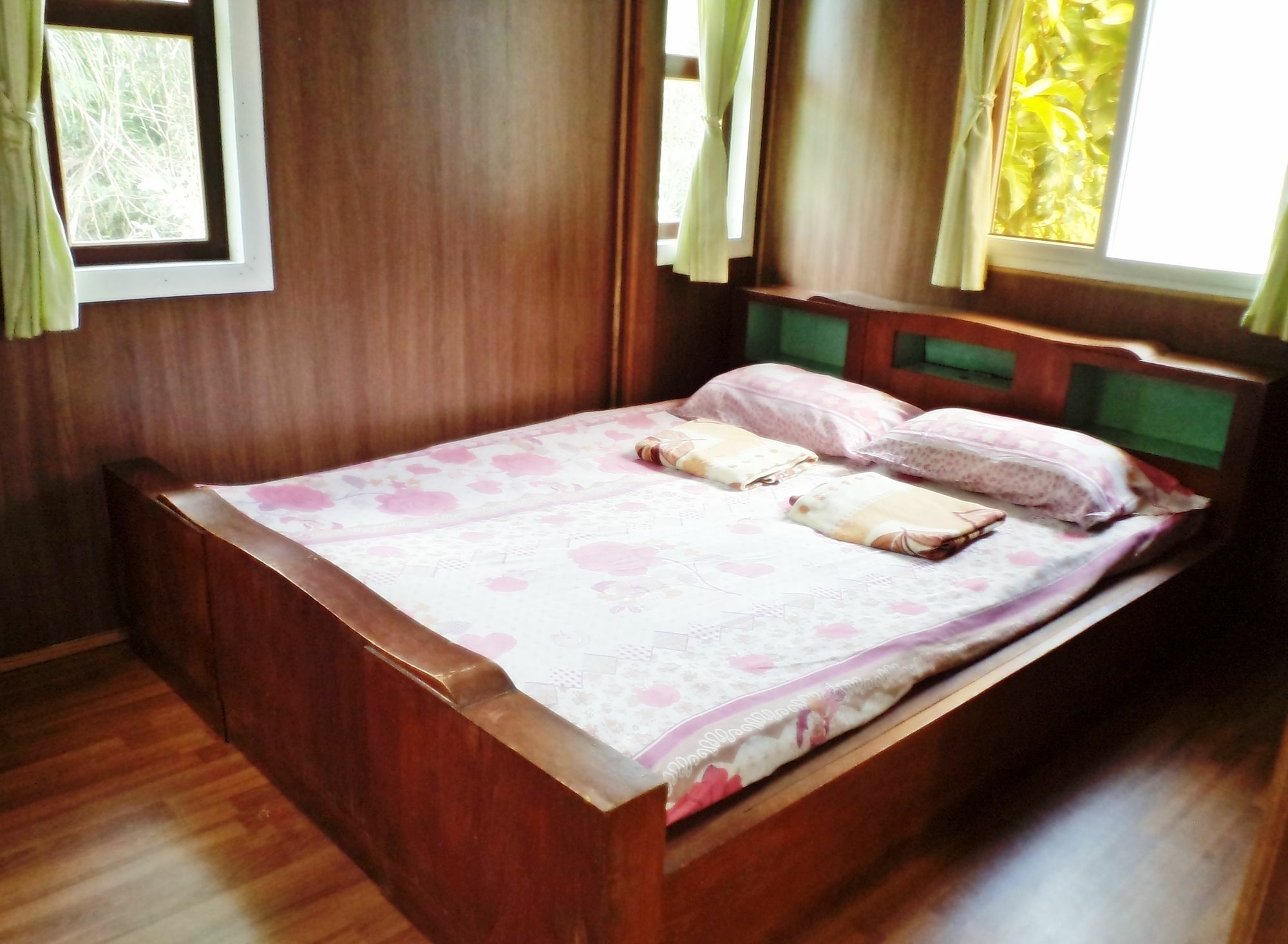 Nr Homestay Amphawa Eksteriør bilde