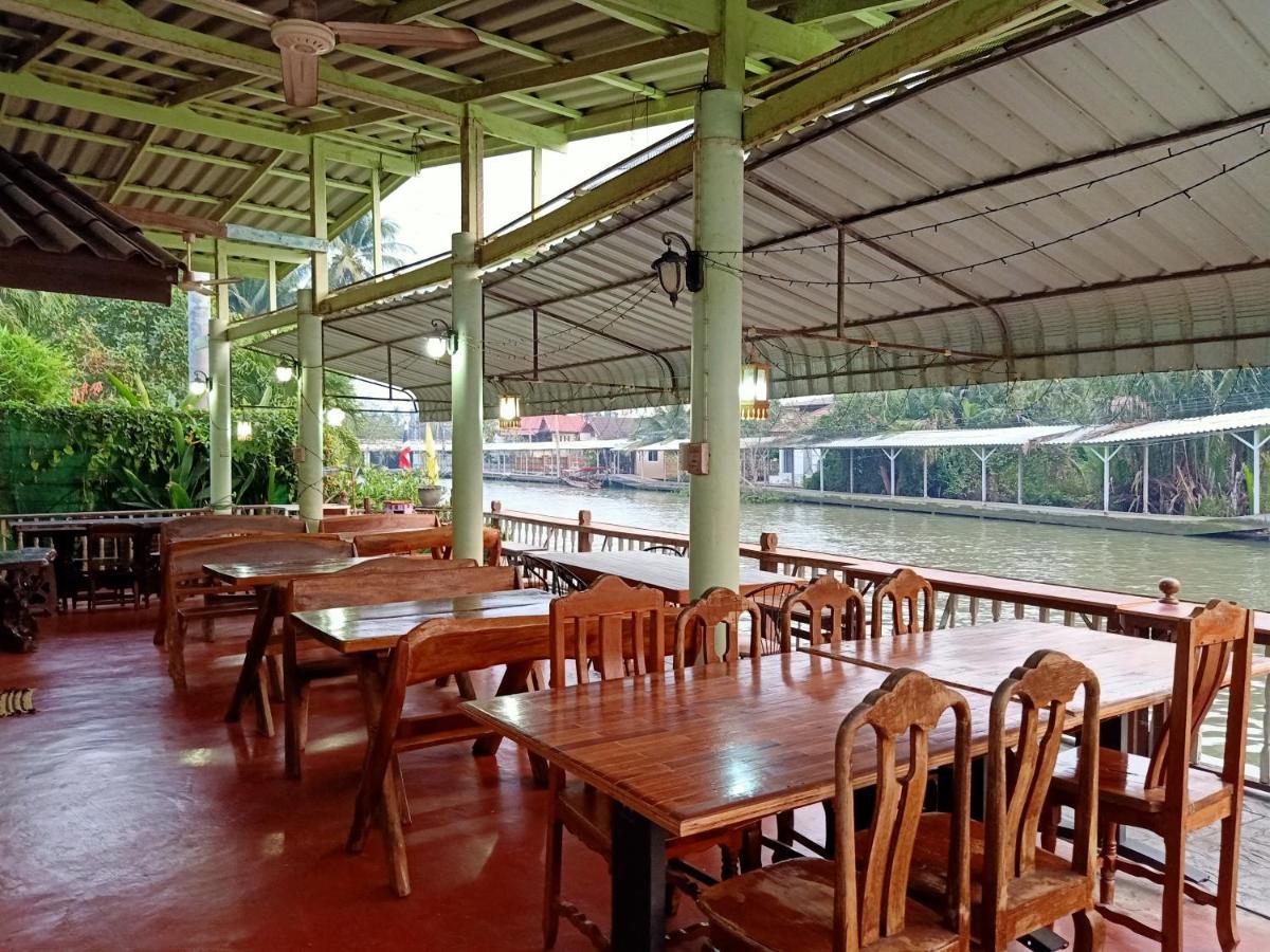 Nr Homestay Amphawa Eksteriør bilde