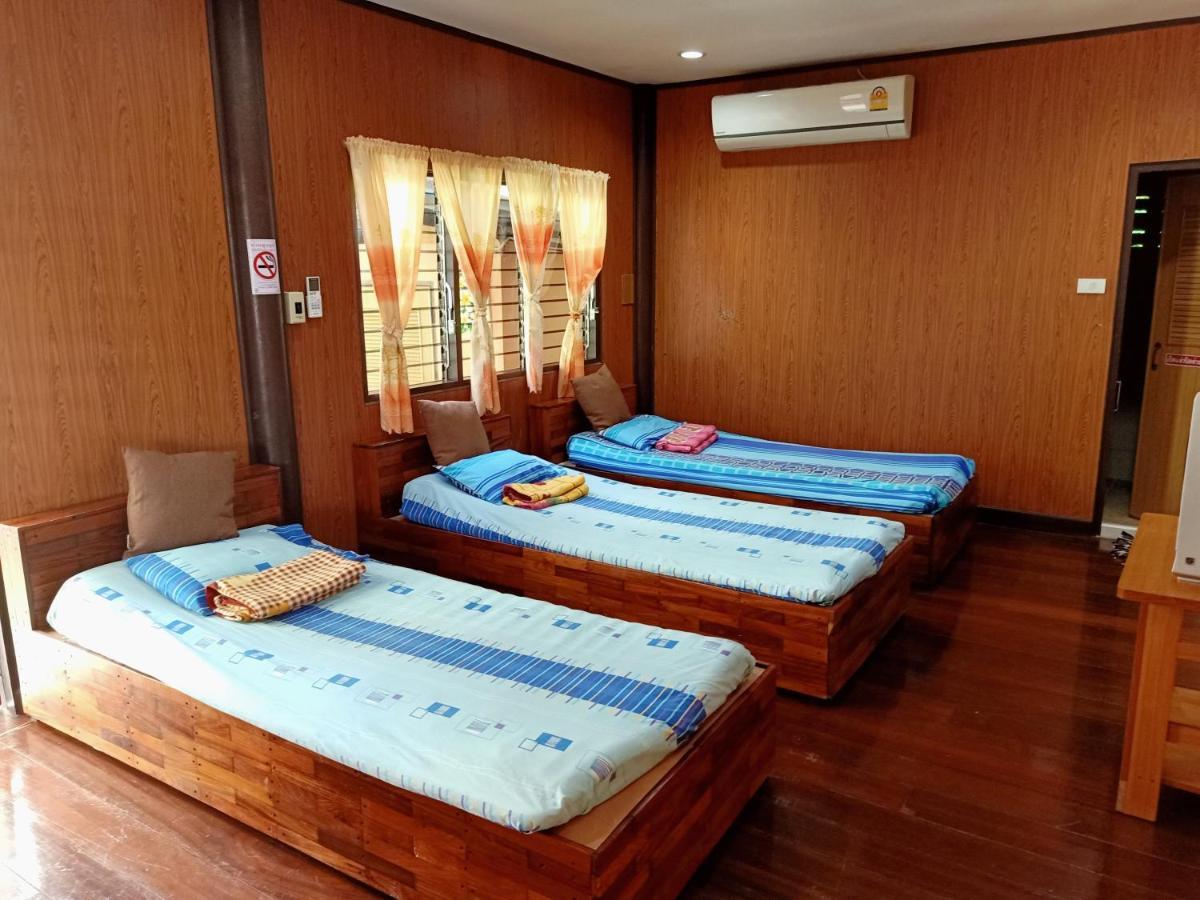 Nr Homestay Amphawa Eksteriør bilde