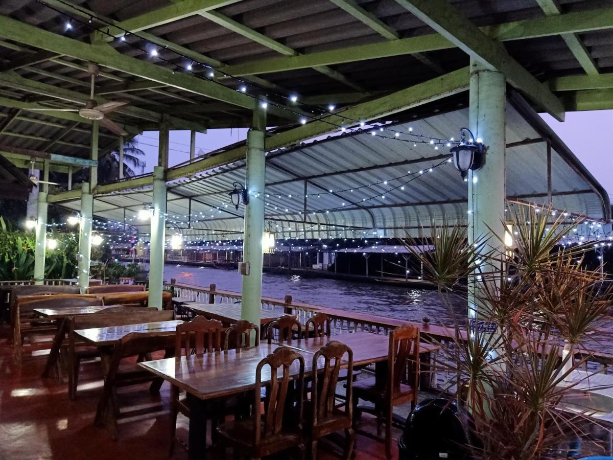 Nr Homestay Amphawa Eksteriør bilde